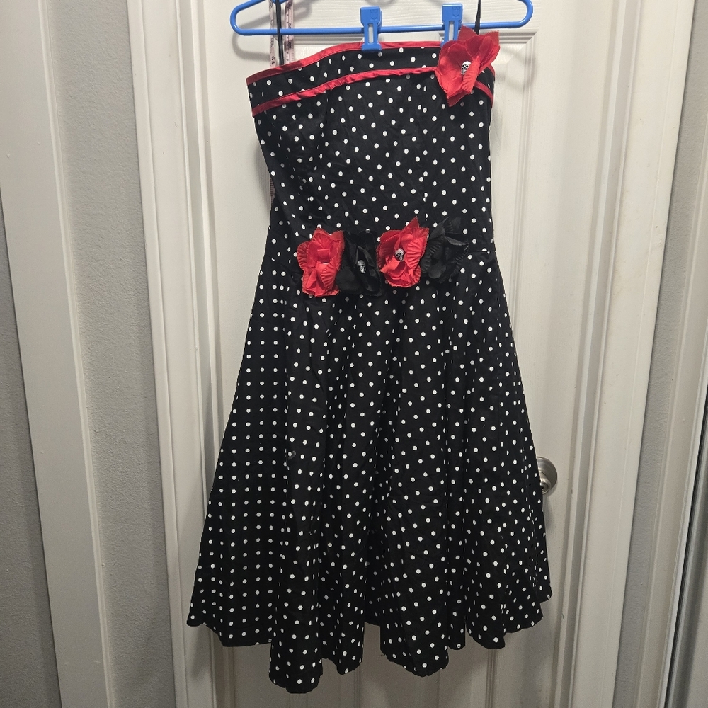 Mystic Black and White Polka Dot Dress with Red Floral/skull Accents Size L?